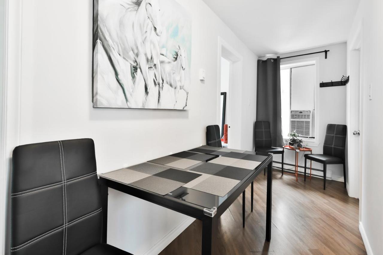 Free Parking And Central Location Montreal Luaran gambar