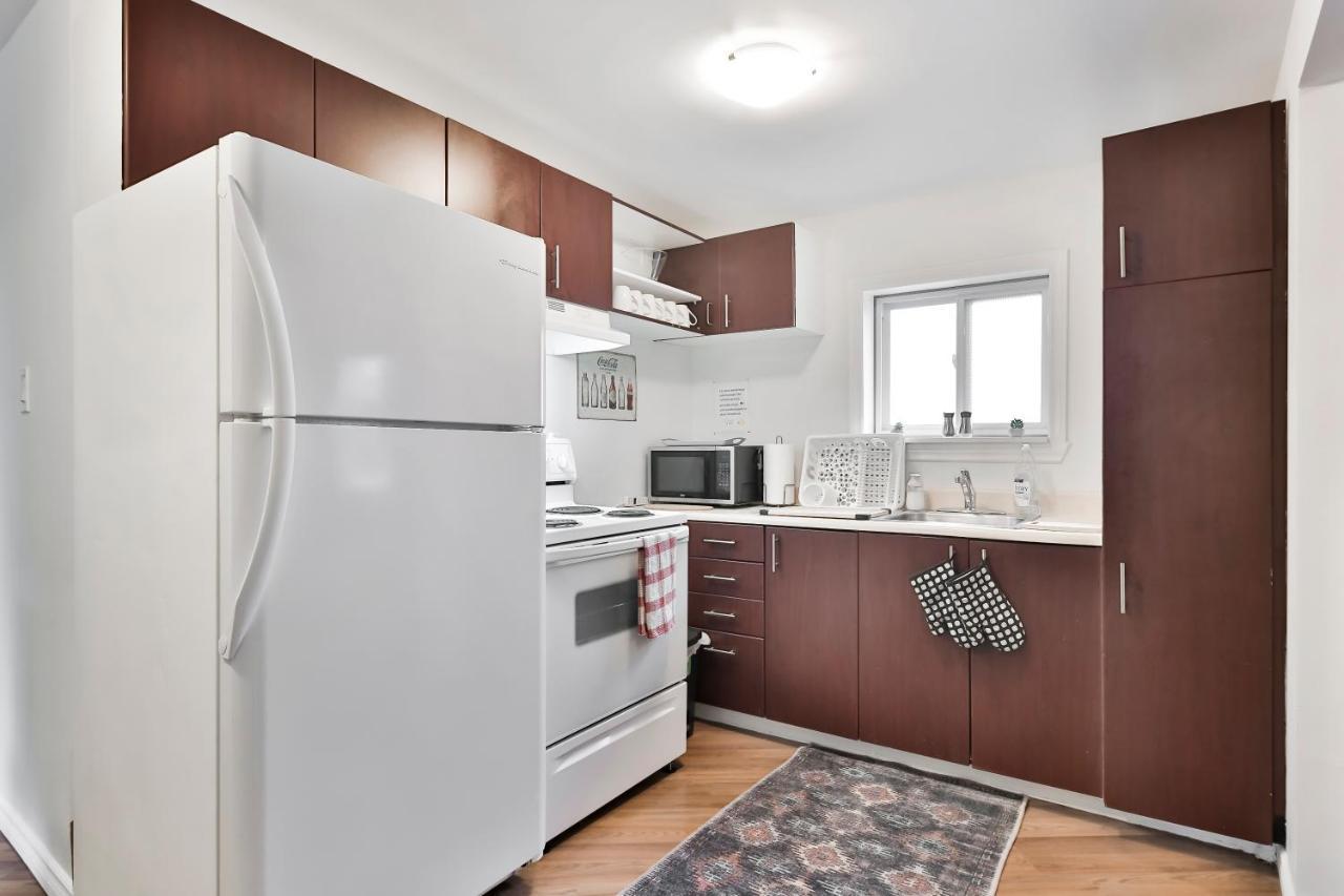 Free Parking And Central Location Montreal Luaran gambar