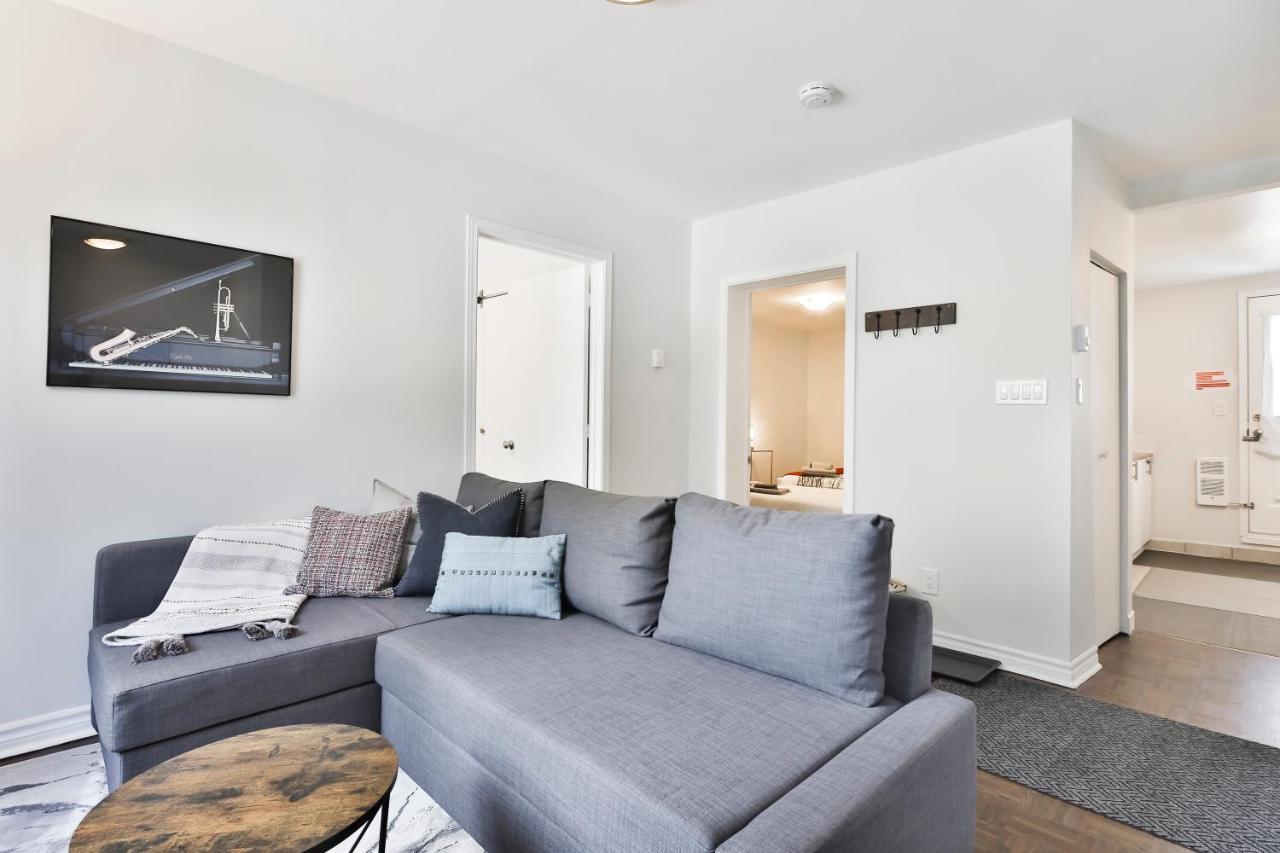 Free Parking And Central Location Montreal Luaran gambar