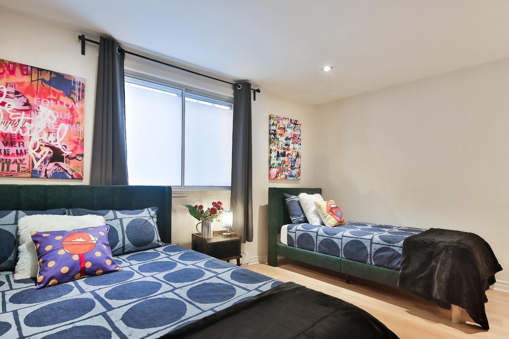 Free Parking And Central Location Montreal Luaran gambar